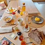Diognysos B&b, Wellness & Boutique Кран-Монтана