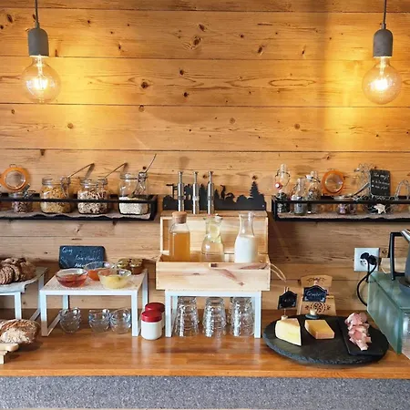 לינה וארוחת בוקר Diognysos B&b, Wellness & Boutique Hotel, Diogne Valais 3*