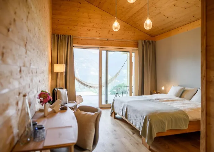 Diognysos B&b, Wellness & Boutique 住宿加早餐酒店 克莱恩 蒙塔纳